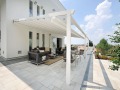 pergola-in-alluminio-con-copertura-scorrevole-160977